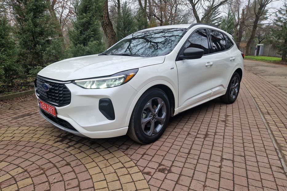 Продам Ford Escape 2023 года в Запорожье
