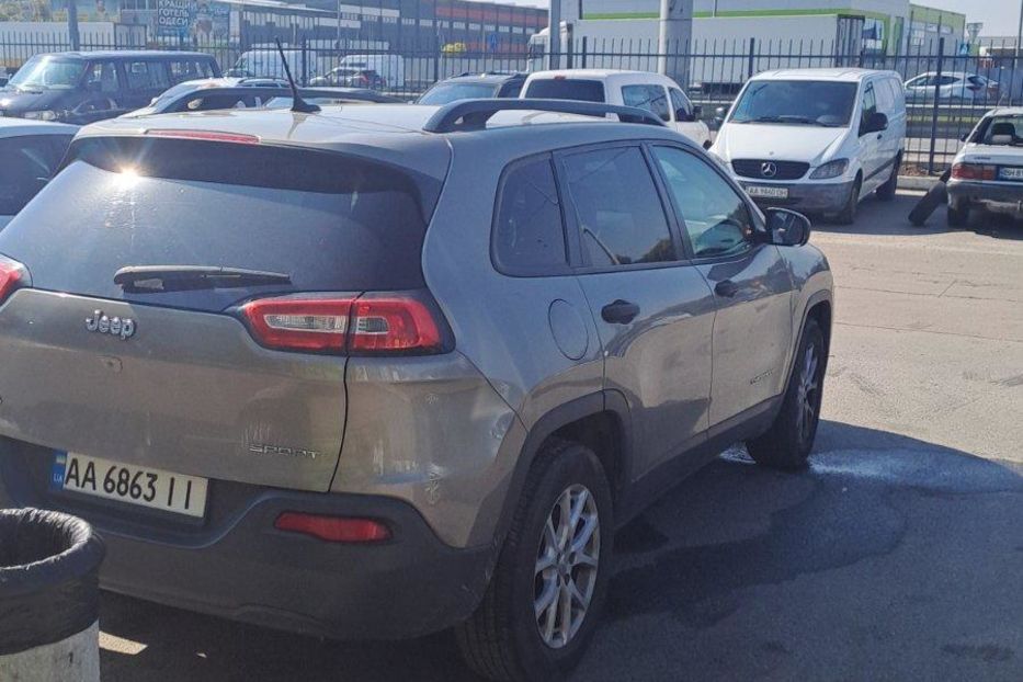 Продам Jeep Cherokee 1C4PJMAB5HW622167 2017 года в Киеве