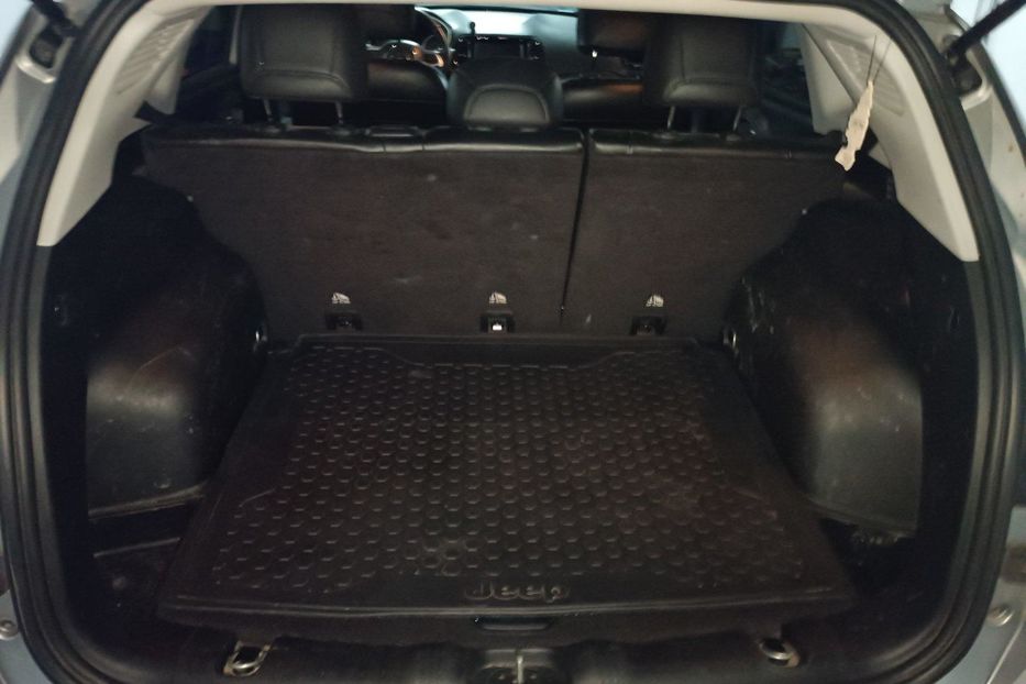 Продам Jeep Compass 3C4NJCCB0KT819338 2019 года в Киеве