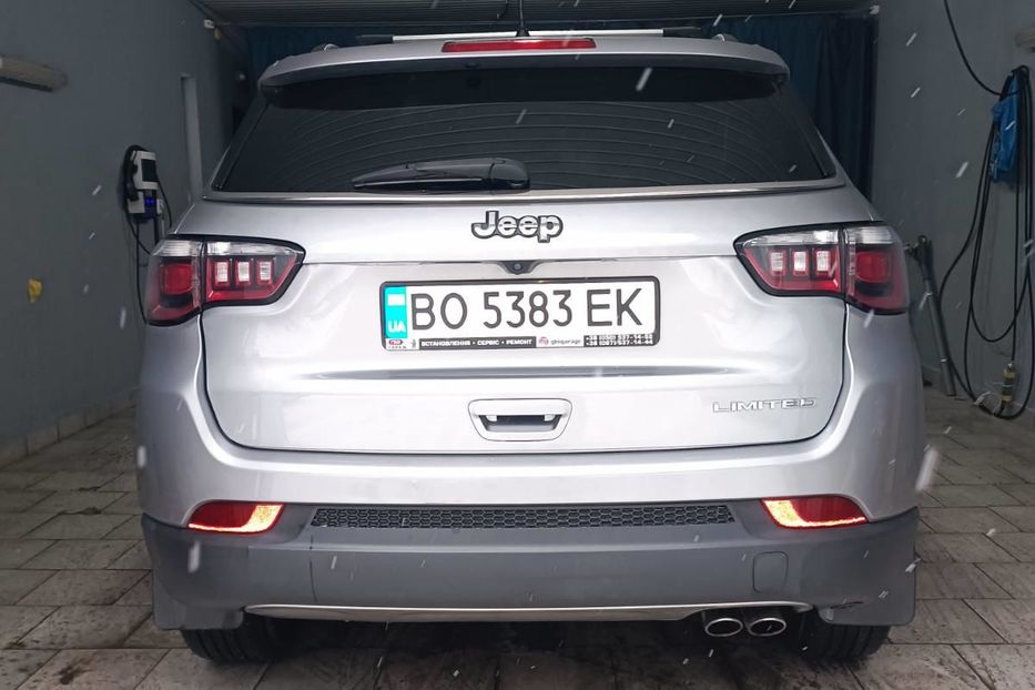 Продам Jeep Compass 3C4NJCCB0KT819338 2019 года в Киеве