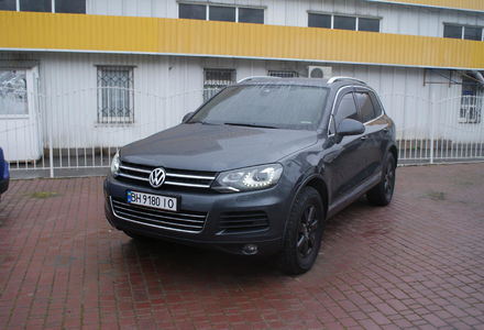 Продам Volkswagen Touareg 2013 года в Одессе