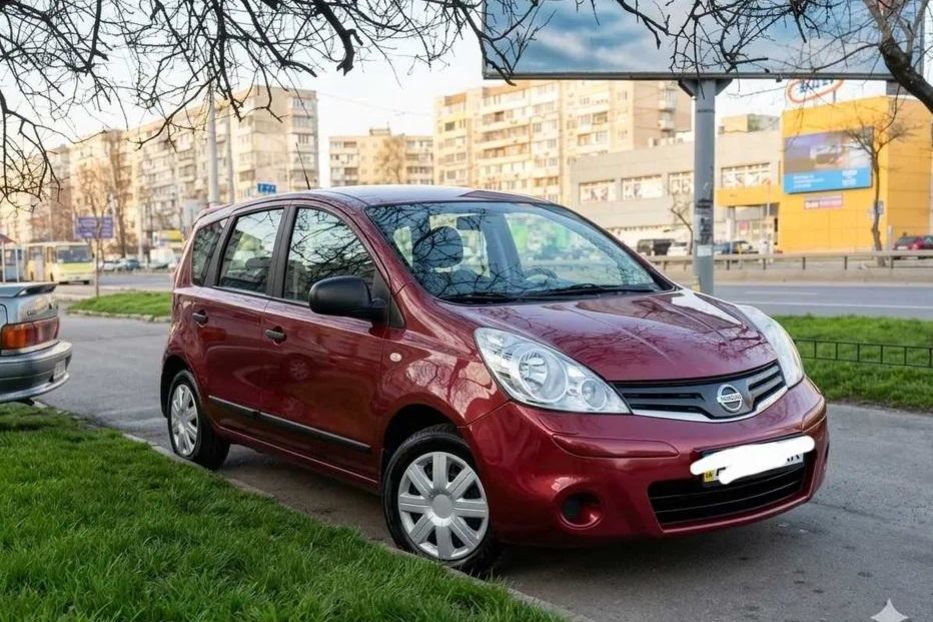 Продам Nissan Note comfort 2012 года в Киеве