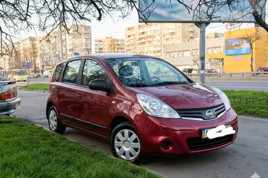 Продам Nissan Note comfort 2012 года в Киеве