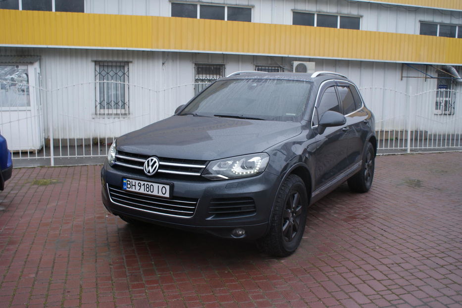 Продам Volkswagen Touareg 2013 года в Одессе