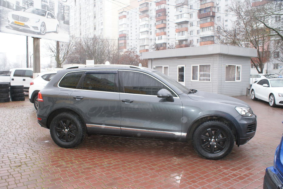 Продам Volkswagen Touareg 2013 года в Одессе