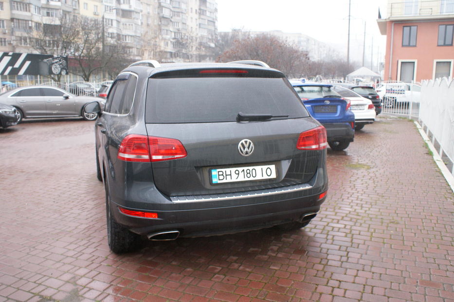 Продам Volkswagen Touareg 2013 года в Одессе