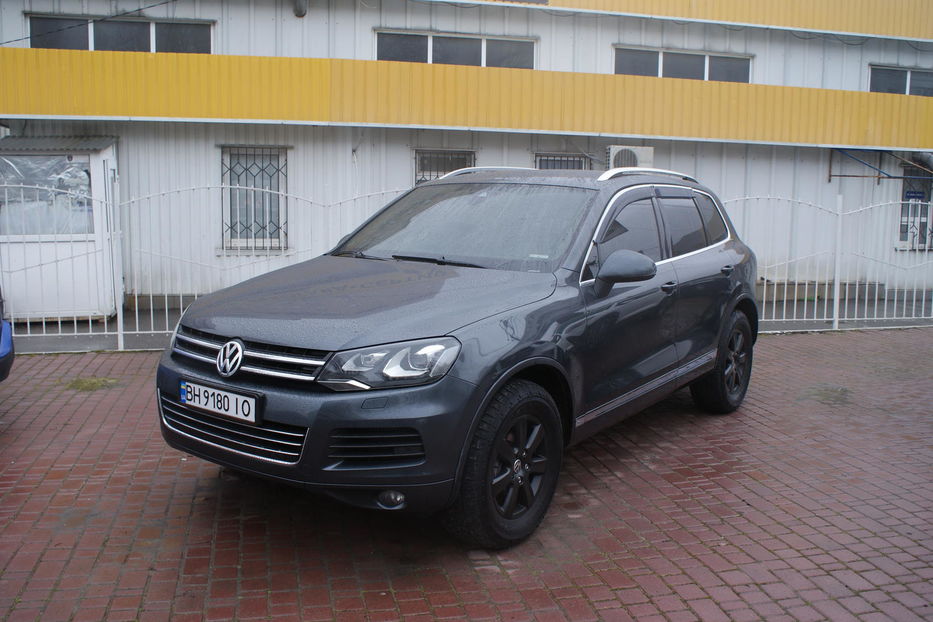 Продам Volkswagen Touareg 2013 года в Одессе