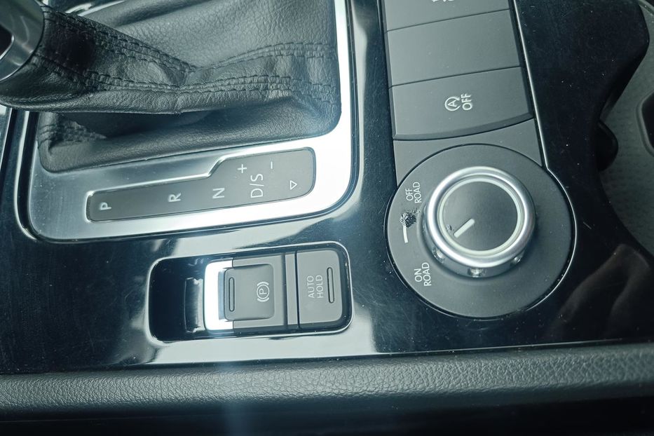 Продам Volkswagen Touareg 2013 года в Одессе