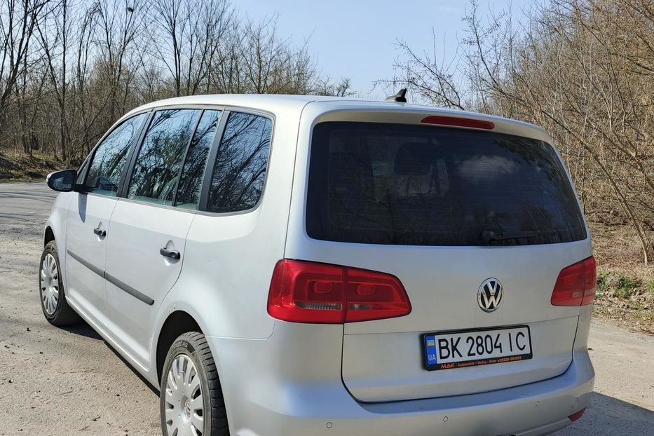Продам Volkswagen Touran 2014 года в Ровно