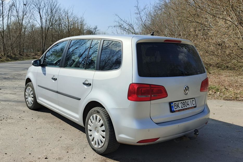 Продам Volkswagen Touran 2014 года в Ровно