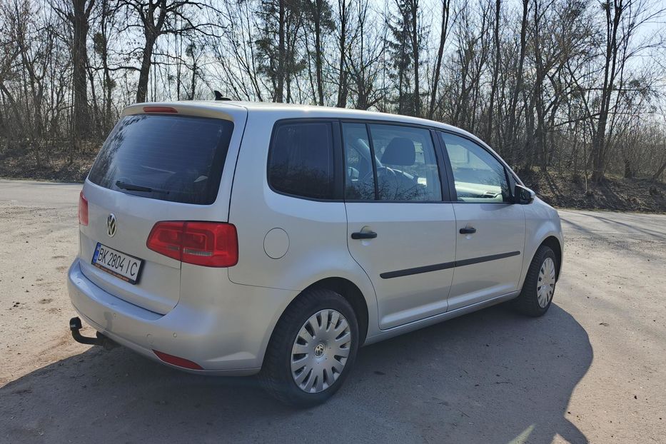 Продам Volkswagen Touran 2014 года в Ровно