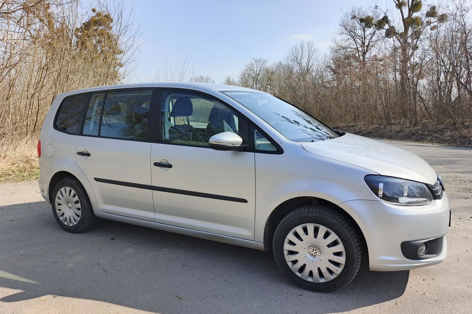 Продам Volkswagen Touran 2014 года в Ровно