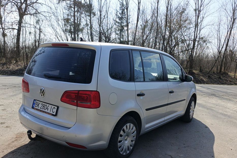Продам Volkswagen Touran 2014 года в Ровно