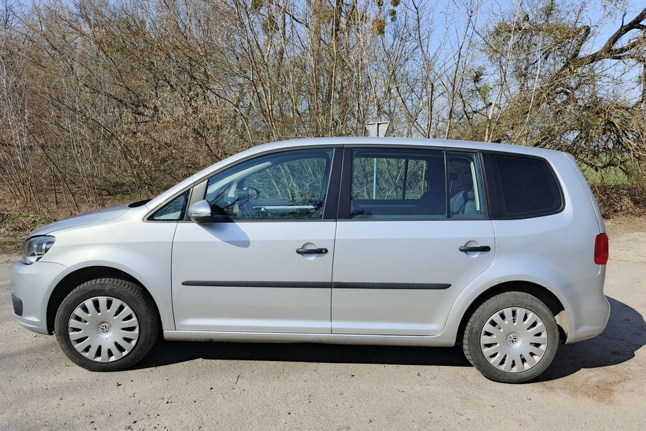 Продам Volkswagen Touran 2014 года в Ровно