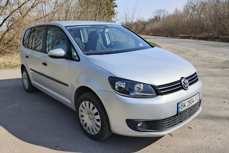 Продам Volkswagen Touran 2014 года в Ровно