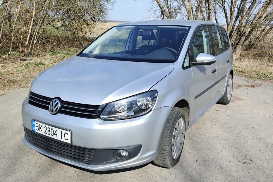 Продам Volkswagen Touran 2014 года в Ровно