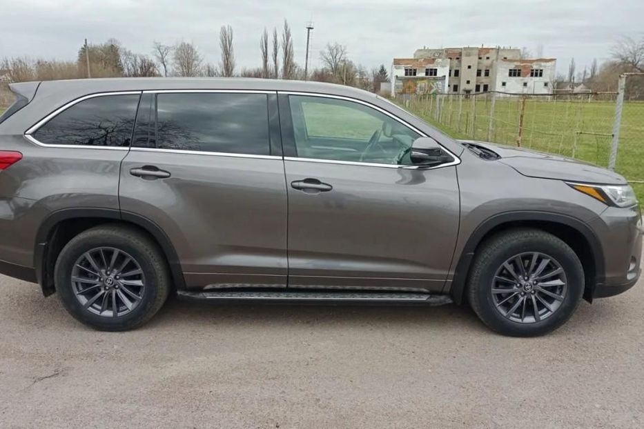 Продам Toyota Highlander 2017 года в г. Прилуки, Черниговская область