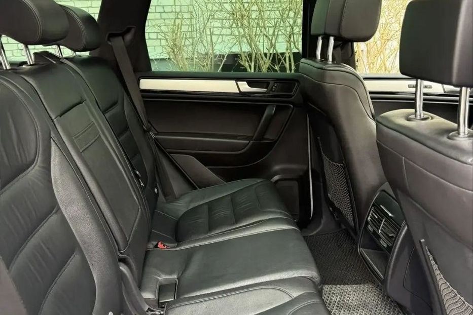 Продам Volkswagen Touareg II поколение (FL) 2014 года в Одессе