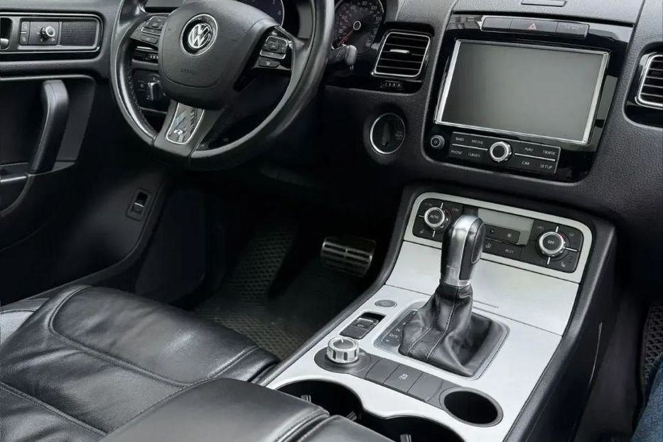 Продам Volkswagen Touareg II поколение (FL) 2014 года в Одессе