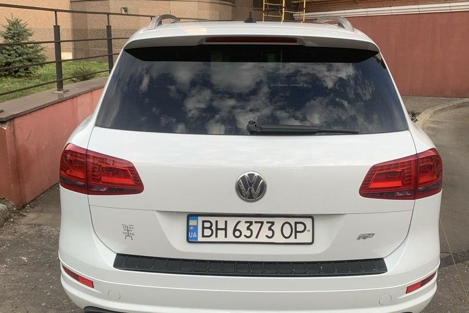 Продам Volkswagen Touareg II поколение (FL) 2014 года в Одессе