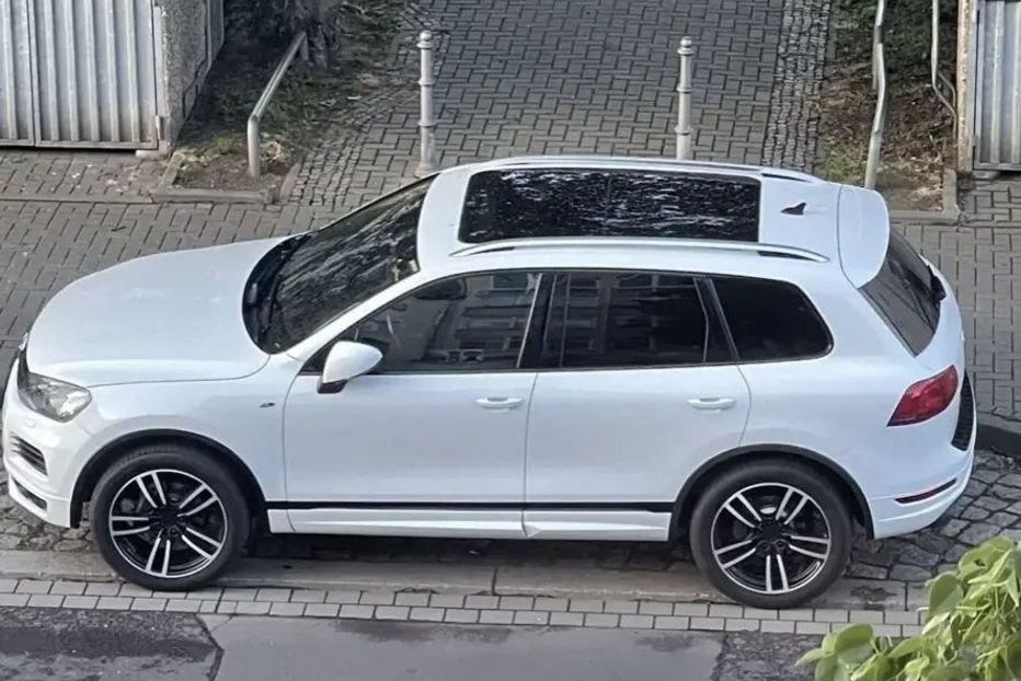 Продам Volkswagen Touareg II поколение (FL) 2014 года в Одессе