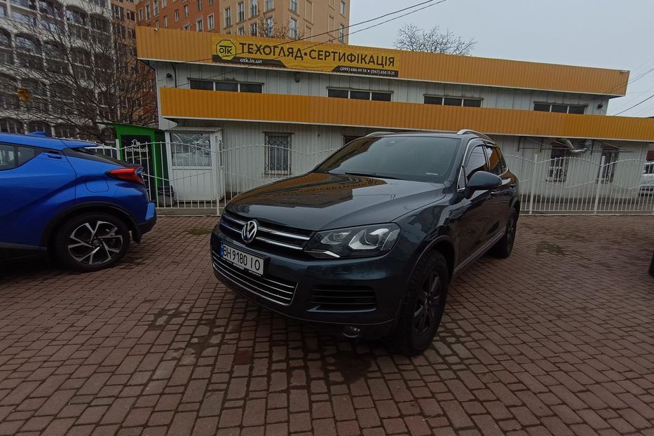 Продам Volkswagen Touareg 2013 года в Одессе