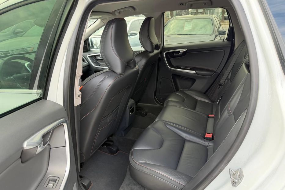 Продам Volvo XC60 2015 года в Виннице