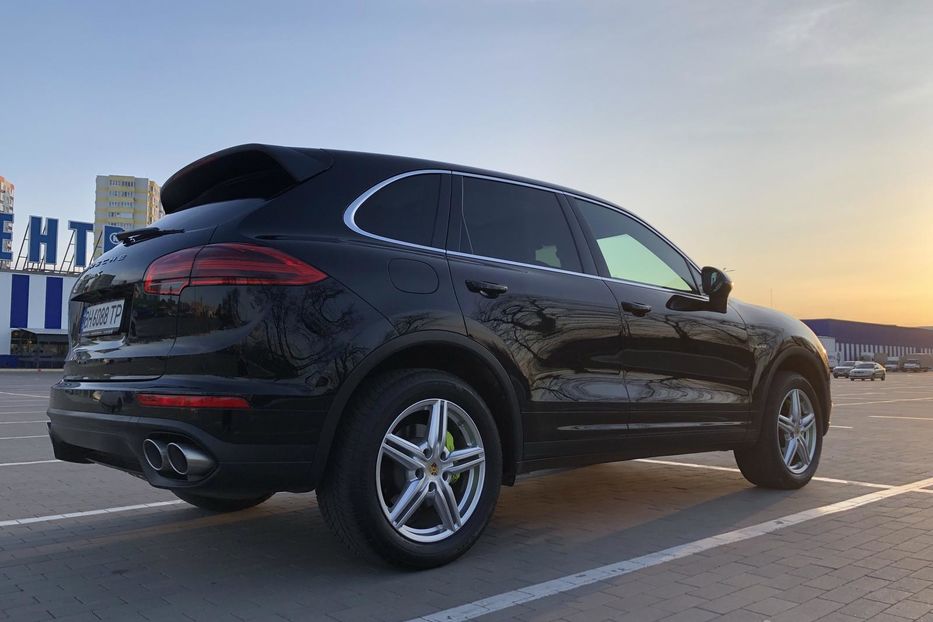 Продам Porsche Cayenne 2016 года в Одессе