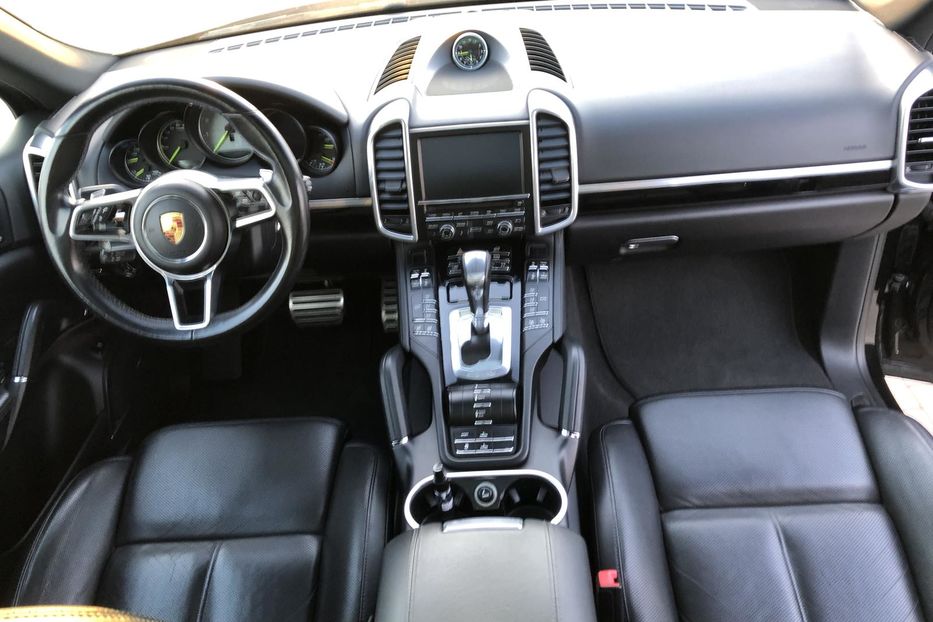 Продам Porsche Cayenne 2016 года в Одессе