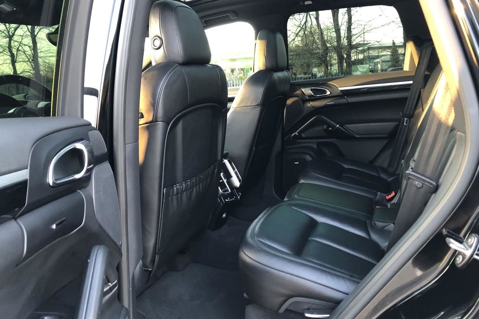 Продам Porsche Cayenne 2016 года в Одессе