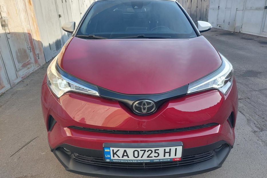 Продам Toyota C-HR Автомат 2018 года в Киеве