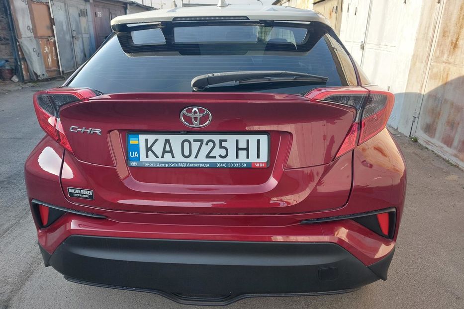 Продам Toyota C-HR Автомат 2018 года в Киеве