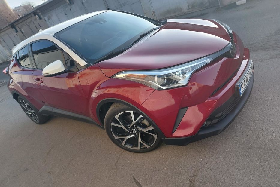 Продам Toyota C-HR Автомат 2018 года в Киеве