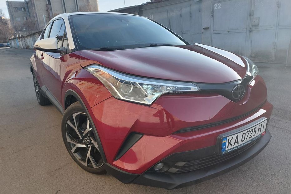 Продам Toyota C-HR Автомат 2018 года в Киеве