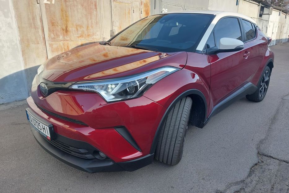 Продам Toyota C-HR Автомат 2018 года в Киеве