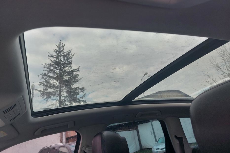 Продам Volkswagen Touareg Гібрид 2011 года в Киеве