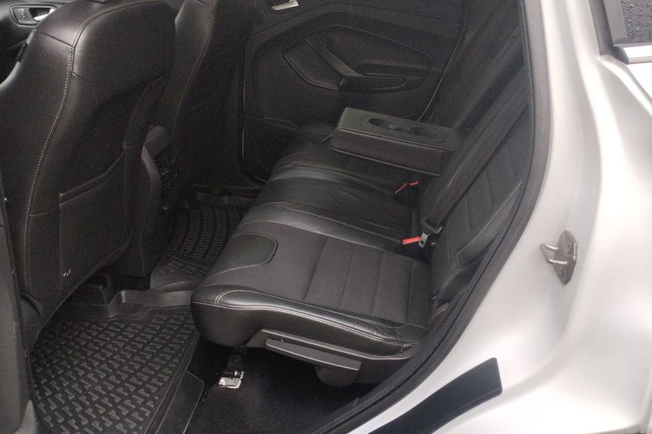 Продам Ford Kuga Максимальна 2013 года в Харькове