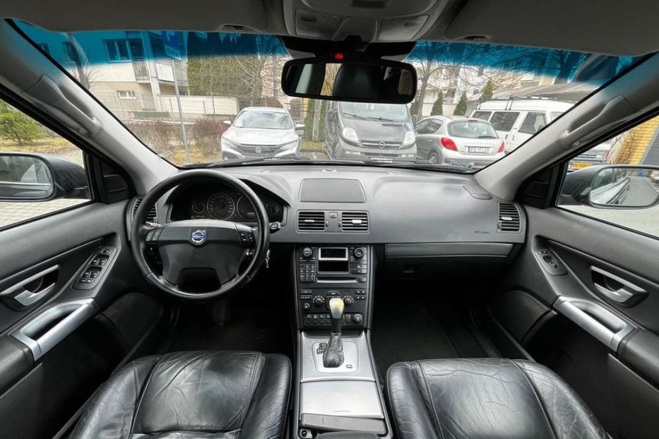 Продам Volvo XC90 2008 года в г. Изюм, Харьковская область