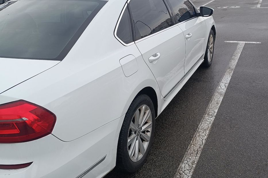 Продам Volkswagen Passat B8 2016 года в Киеве