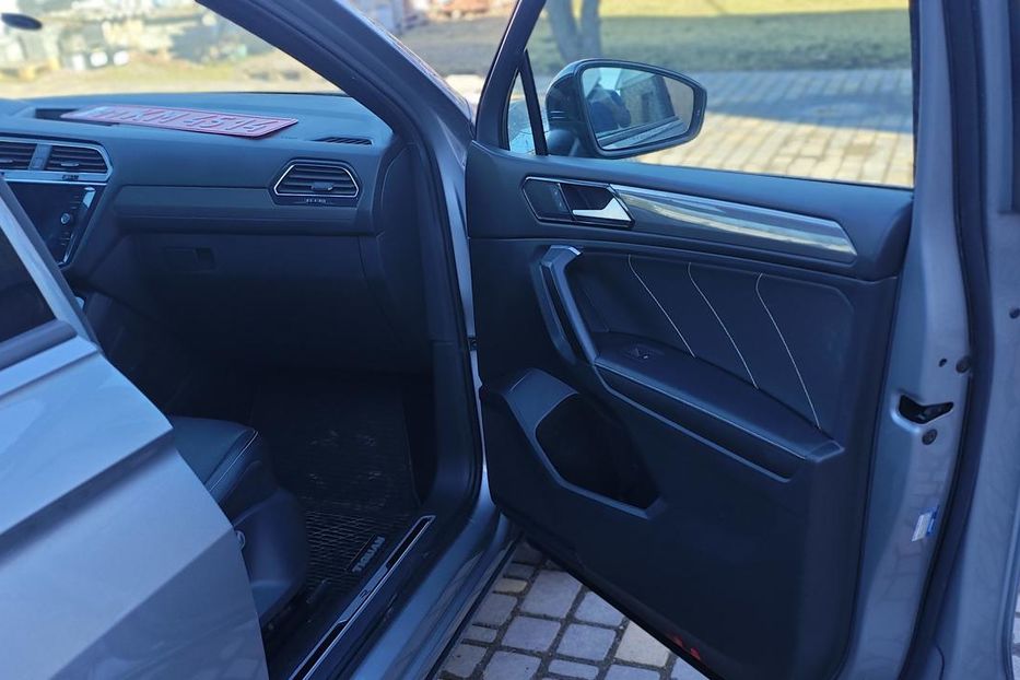 Продам Volkswagen Tiguan SE R-LINE 2022 года в г. Верхнеднепровск, Днепропетровская область