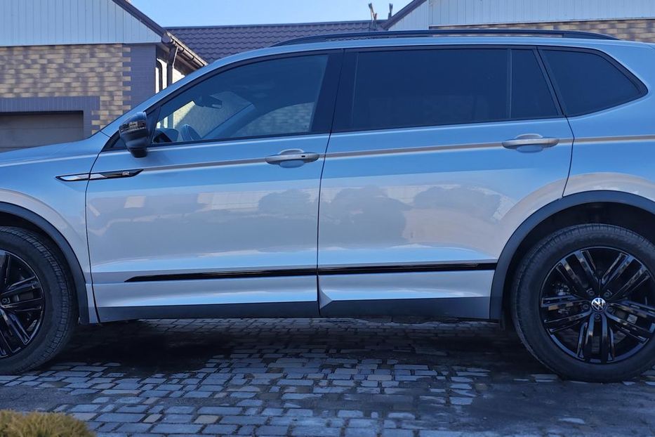 Продам Volkswagen Tiguan SE R-LINE 2022 года в г. Верхнеднепровск, Днепропетровская область