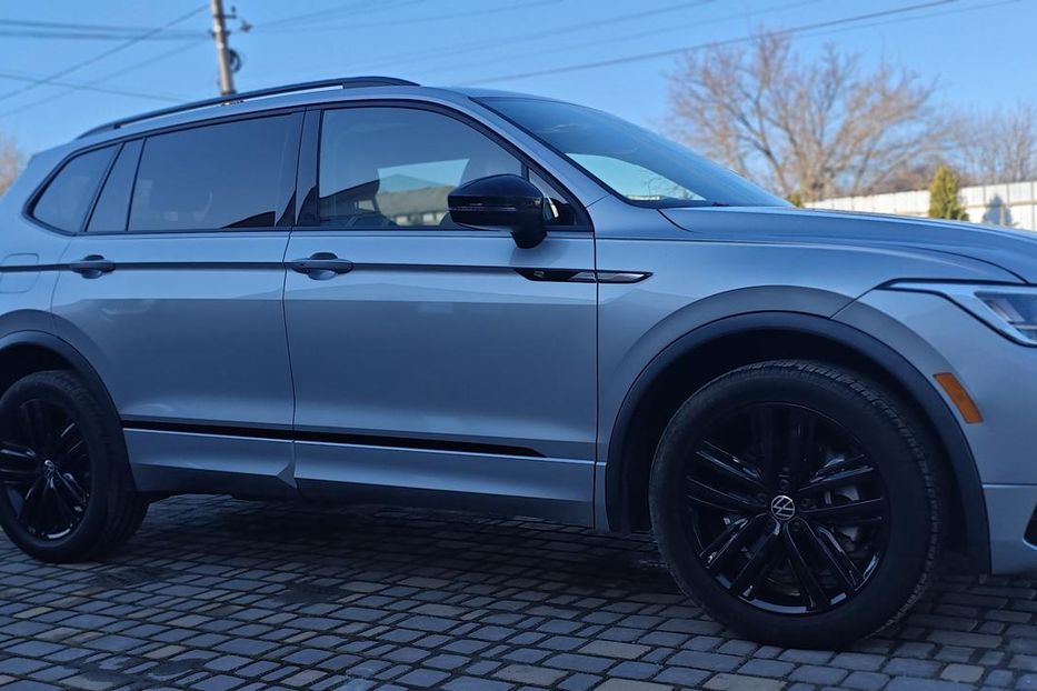 Продам Volkswagen Tiguan SE R-LINE 2022 года в г. Верхнеднепровск, Днепропетровская область