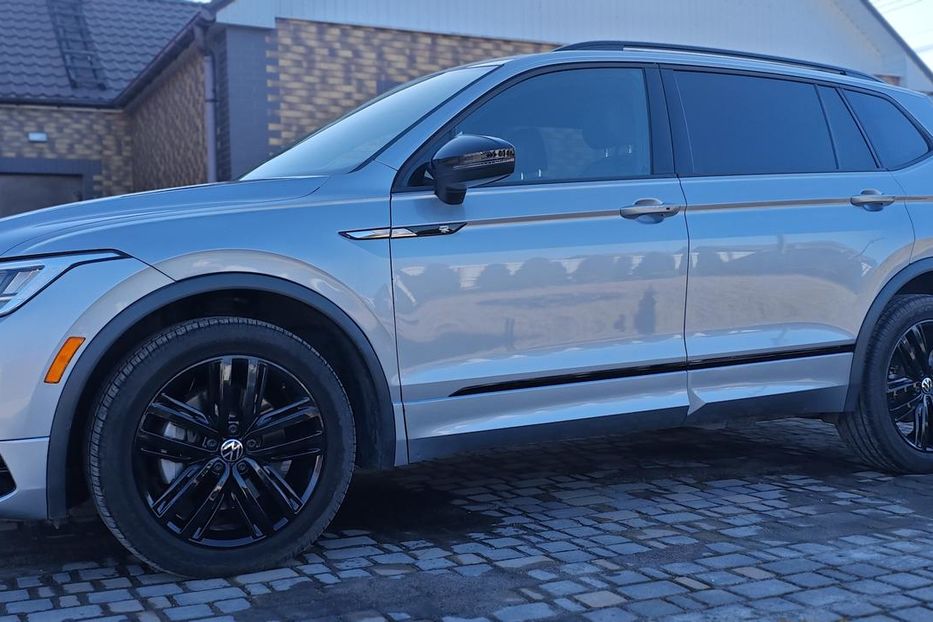 Продам Volkswagen Tiguan SE R-LINE 2022 года в г. Верхнеднепровск, Днепропетровская область