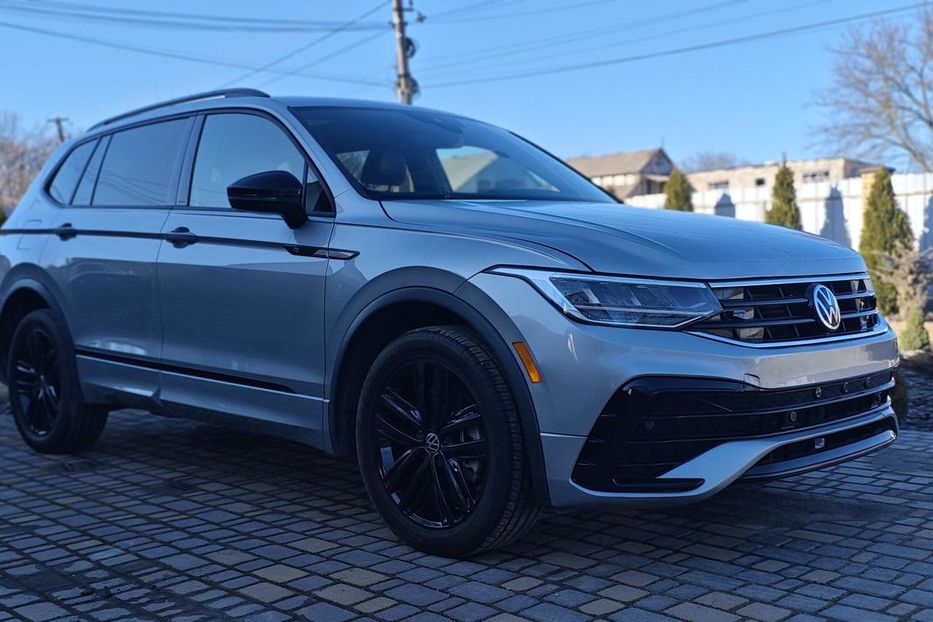 Продам Volkswagen Tiguan SE R-LINE 2022 года в г. Верхнеднепровск, Днепропетровская область
