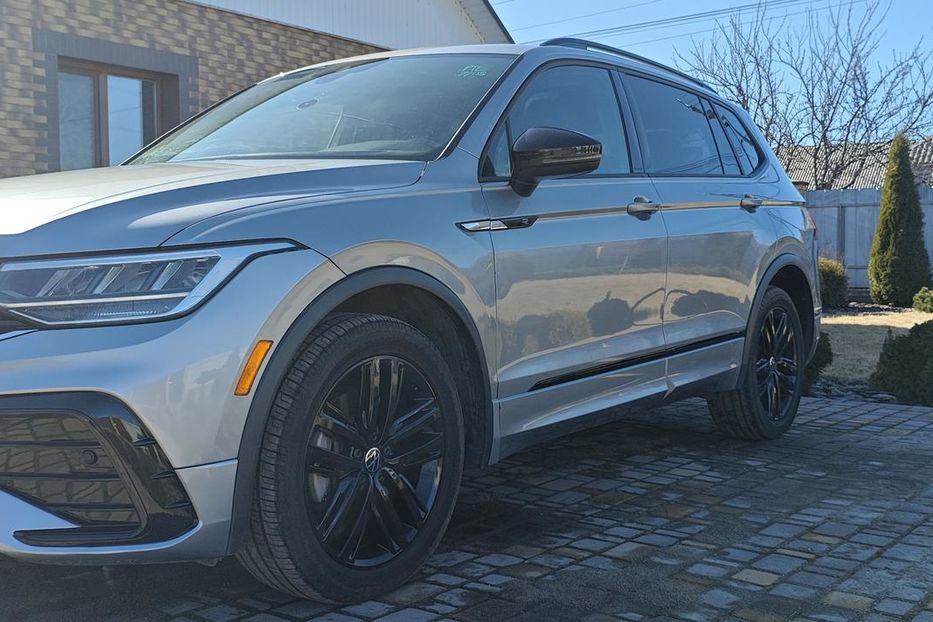 Продам Volkswagen Tiguan SE R-LINE 2022 года в г. Верхнеднепровск, Днепропетровская область