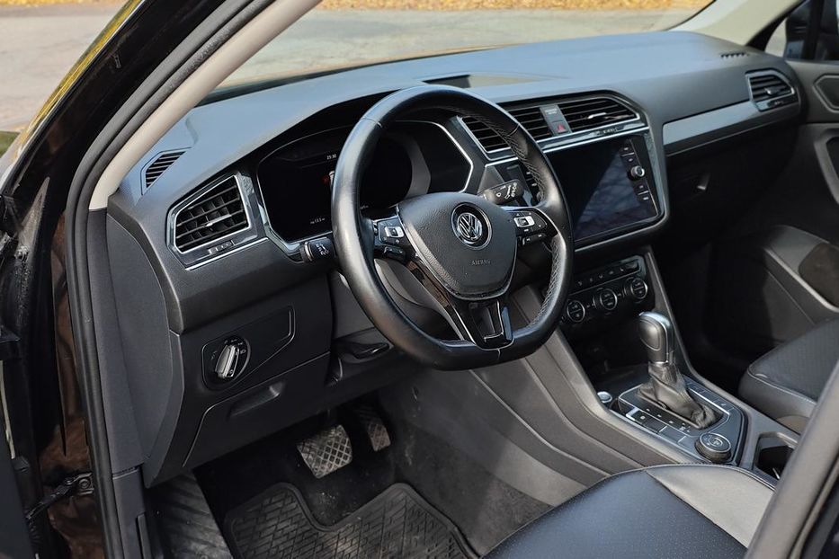 Продам Volkswagen Tiguan SEL 2018 года в г. Верхнеднепровск, Днепропетровская область