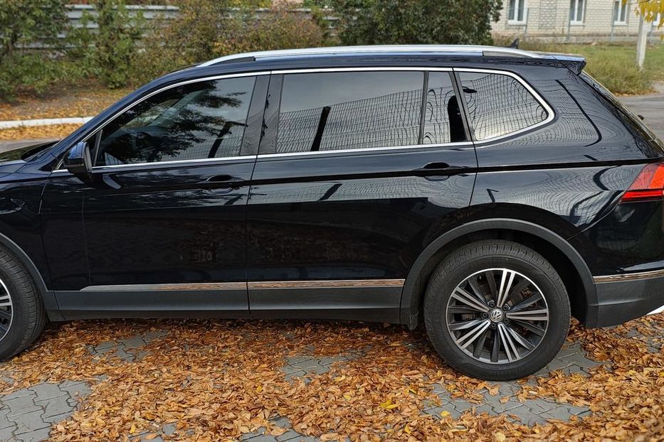 Продам Volkswagen Tiguan SEL 2018 года в г. Верхнеднепровск, Днепропетровская область