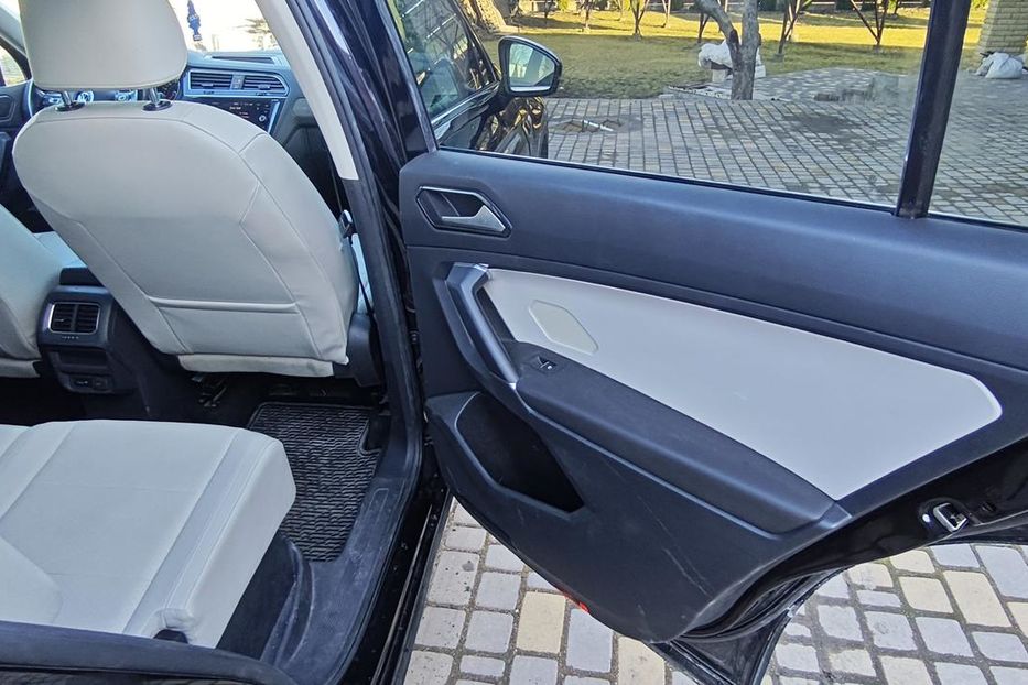 Продам Volkswagen Tiguan SEL 2018 года в г. Верхнеднепровск, Днепропетровская область