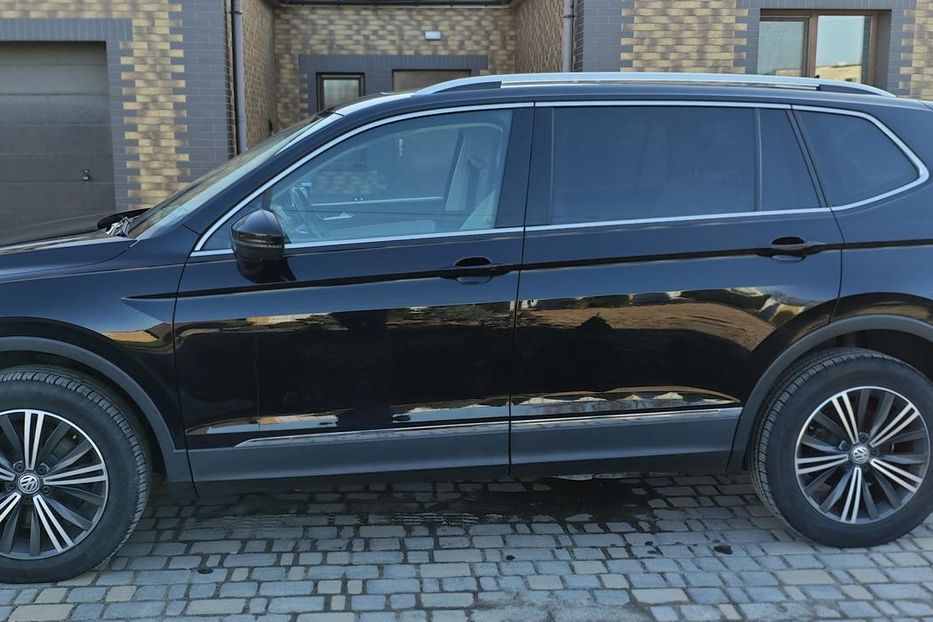 Продам Volkswagen Tiguan SEL 2018 года в г. Верхнеднепровск, Днепропетровская область