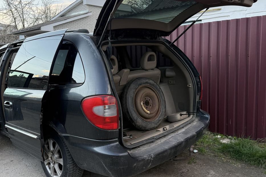 Продам Chrysler Grand Voyager 2001 года в Житомире